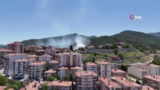 Kızılcahamam’da apartman çatısı yangını
