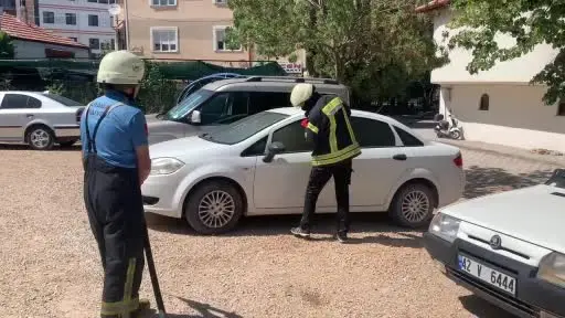 Karaman’da patlayan telefon bataryası az kalsın aracı yakacaktı