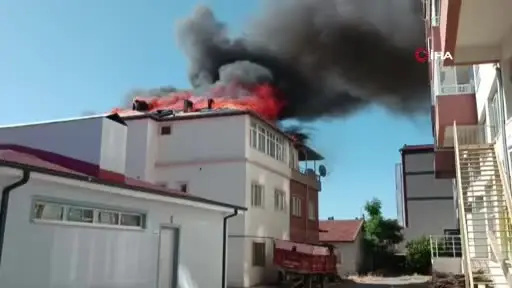 Kayseri’de ev yangını