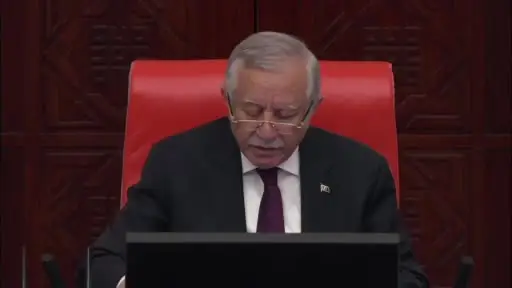 TBMM’de AK Parti Milletvekili Hacıoğulları’ndan Leman dergisine salavatı şerif ile tepki