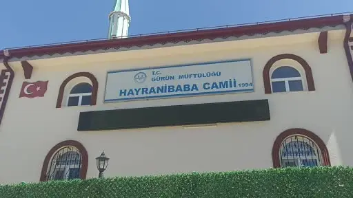 Bu camide çocuklar güle oynaya Kur’an öğreniyor
