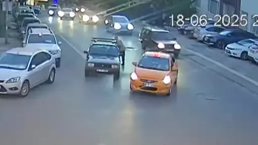 Ankara’da trafikte sürücülerin kavgası kamerada