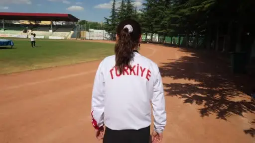 Ayak bağları koptu, spordan kopamadı