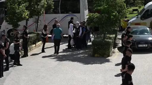 Eskişehir’de aylarca süren takibin ardından düzenlenen fuhuş operasyonunda 19 şüpheli yakalandı
