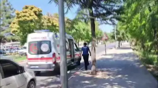 Karaman’da çatıdan düşen çocuk ağır yaralandı