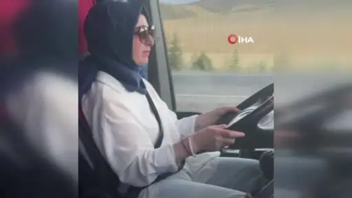 Hayalini gerçekleştirdi, kocası ile aynı otobüste şoförlük yapıyor