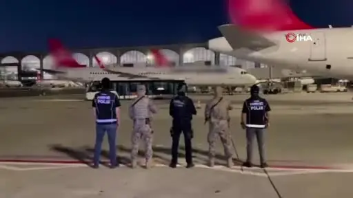 3 farklı organize suç çetesine yönelik İstanbul merkezli 5 il ve Oslo’da düzenlenen operasyonlarda 20 şüpheli gözaltına alındı