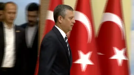 CHP Genel Başkanı Özel: "Bana bu milleti sokağa davet ettirme"