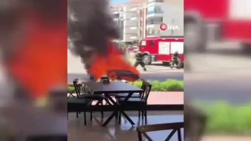 Aksaray’da seyir halindeki otomobil alev alev yandı