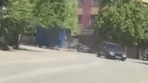 Ankara’da drift atan sürücü trafiği birbirine kattı