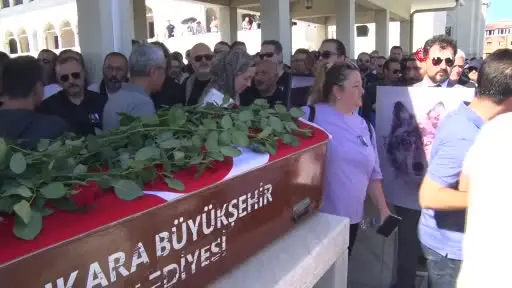 Gazeteci-yazar Nihat Genç son yolculuğuna uğurlandı