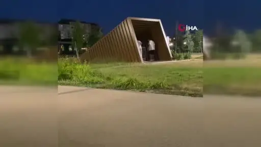 Çocukların otopark görevlisi yaşlı adam ile tepki çeken oyunu