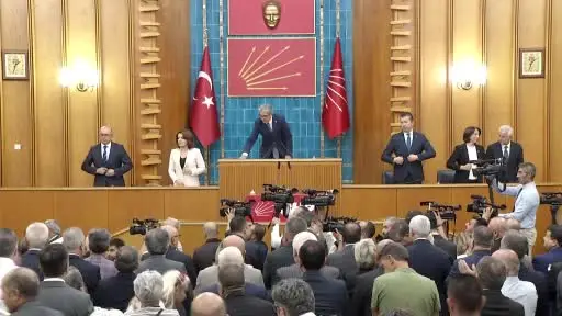 CHP lideri Özel: "Bahçeli, TRT’den canlı yayınlanma talebimi doğru bulduğunu ve desteklediğini söyledi"