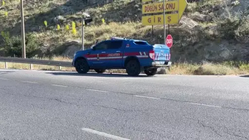 Seyir halindeki araca arkadan çarptı: 5 yaralı