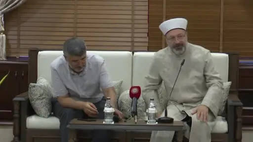 Diyanet İşleri Başkan Erbaş, Türk devletlerinden gelen akademisyen ve öğrencilerle buluştu