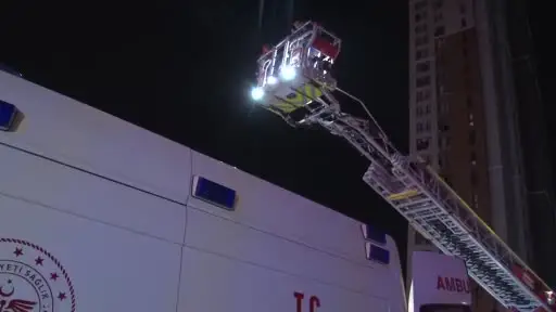 Ankara’da 26 katlı binada yangın paniği