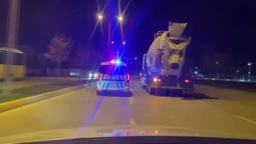 Polisin "dur" ihtarına uymadı, ehliyetsiz ve 3.24 promil alkollü çıktı