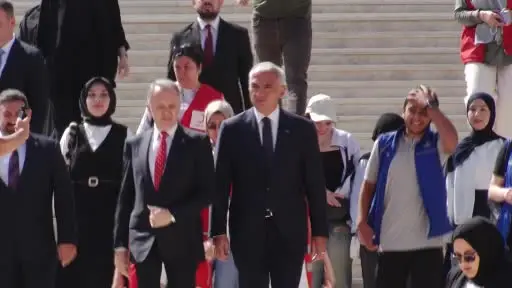 Bakan Ersoy: "Türk milletinin iradesini yok sayanların kaybetmeye mahkum olduklarını o gece yeniden gösterdik"