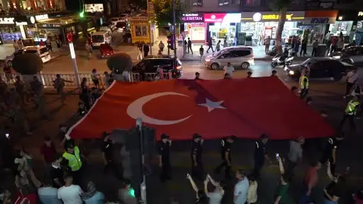 Niğde’de 15 Temmuz fener alayı düzenlendi