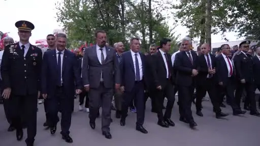 İhanetin karşısında milletin zaferi 9. yılında: Aynı ruhla yeniden meydanlar doldu