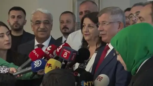 DEM Parti heyetinden Gelecek Partisi Genel Başkanı Davutoğlu’na ziyaret