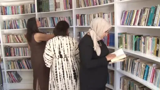 Sivas’ta kadınlar kadın programları izlemek yerine kitap okuyor