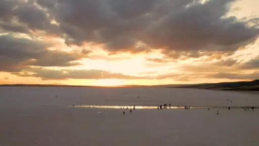 Tuz Gölü’nde mest eden gün batımı