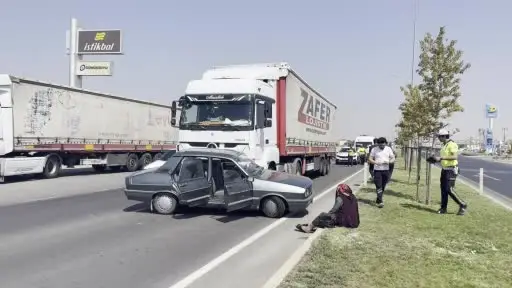 Aksaray’da tır otomobile çarptı: 3 yaralı