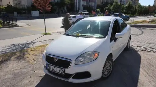 Otomobil yayaya çarptı: 1 yaralı