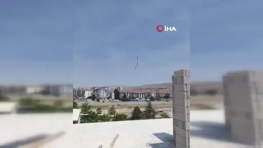 Ankara’da rüzgar sera örtülerini uçurdu