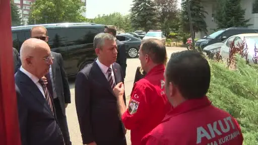 CHP Genel Başkanı Özel’den AKUT’a taziye ziyareti