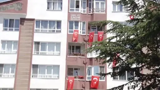 Eskişehir’deki yangında şehit olan Alperen Özcan’ın babası: "Hayali hep insanlara yardımcı olmaktı, subay olmak istemişti"