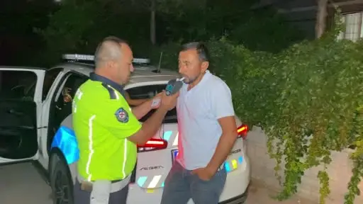 Alkollü sürücüye 11 bin lira ceza kesilerek, ehliyetine el konuldu