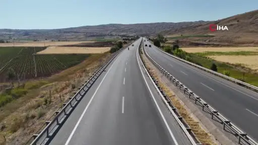 Otobüs fiyatları fazla geldi, motoruyla günlük 270 kilometre yol yapıyor