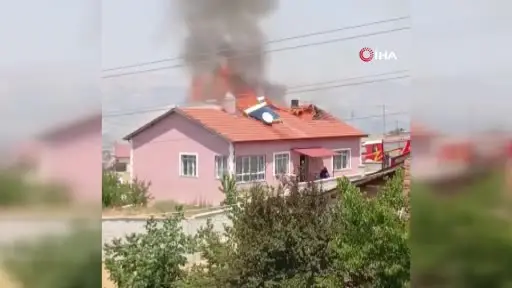Anne ameliyattayken evde bıraktığı çocukların yangın çıkardığı iddiası