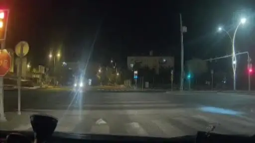 Ankara’da ters yöne giren otomobil, motosiklete böyle çarptı: 2 yaralı