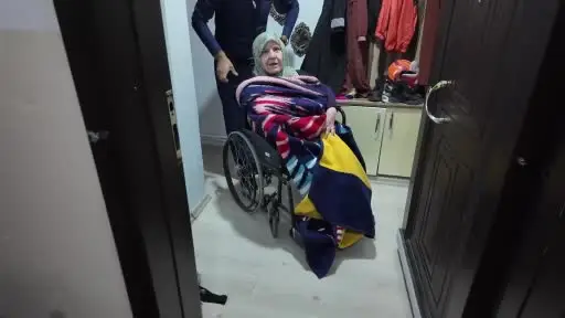 Sevgi teyzeye sevgi dolu yardım