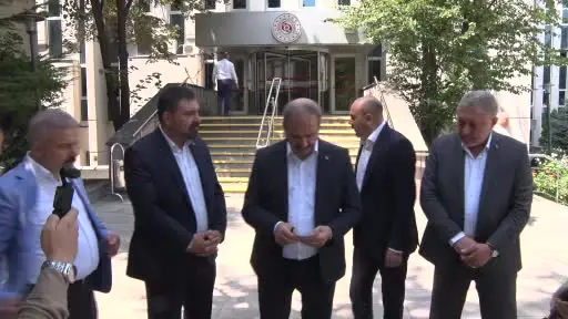 Sağlık-Sen Genel Başkanı Doğan: "Hekimin yoğun bakımda ıslatmış olduğu o formanın hakkını almak için mücadele edeceğiz"
