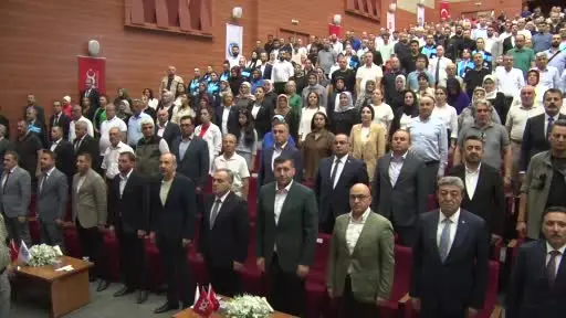 Elitaş’a fahri doktora verildi
