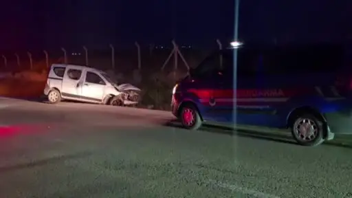 Ankara’da kontrolden çıkan araç takla attı: 3 yaralı