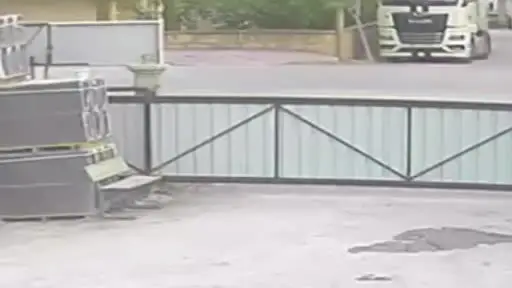 Otomobille çarpışan motosikletin sürücüsü ağır yaralandı