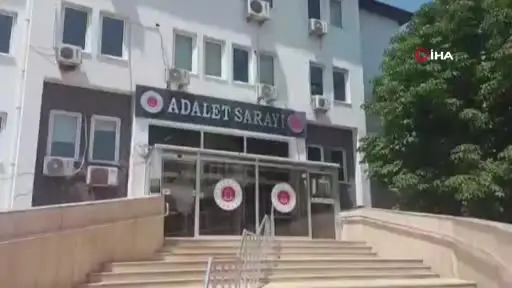 Bakan Yerlikaya açıkladı: 36 ilde düzenlenen operasyonlarda 102 göçmen kaçakçısı ve 393 düzensiz göçmen yakalandı