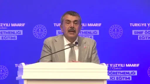 Bakan Tekin: "(Serbest kıyafet uygulaması) Velilerimiz üzerine ekstra maddi külfet getirilmesinden rahatsızız, bunun olmasını istemiyoruz"