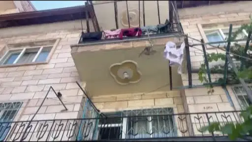 Balkondan düşen çocuk hayatını kaybetti