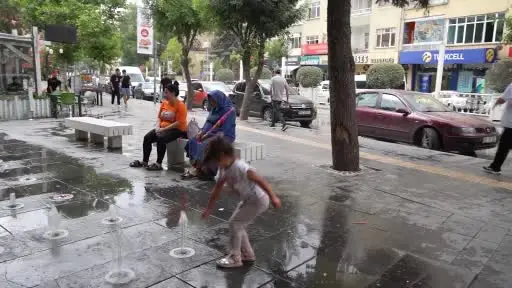 Niğde’de sıcaklık 38 dereceyi aştı