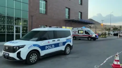 Niğde’de iş yerine silahlı saldırı: 8 yaşındaki çocuk ağır yaralandı