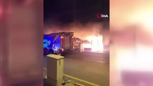 Ankara’da bir marketin deposunda yangın çıktı
