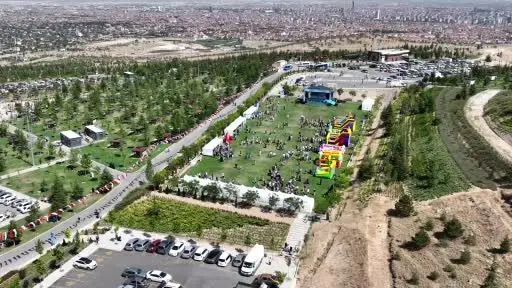 Selçuklu semaları uçurtmalarla şenlendi