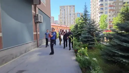 Kayseri’de 14 katlı binadaki yangın söndürüldü: 30 kişi tahliye edildi