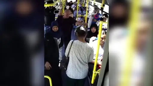 Güzergahını değiştirip baygınlık geçiren kadını hastaneye götürdü